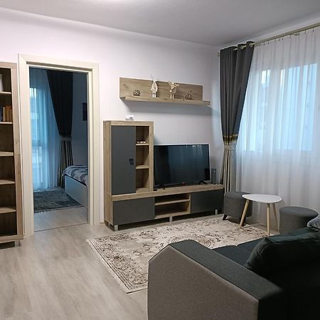 גורה הומורולווי Gh Apartments מראה חיצוני תמונה